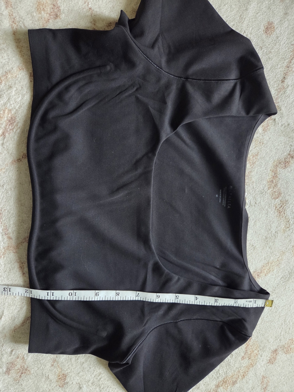 Athleta Black Scoop-Neck Short Sleeve Crop Top - Picture 4 of 6